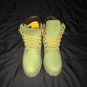 GREEN TIMBERLANDS (SIZE 11)